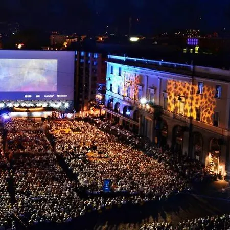 Lungolago Rosso Locarno