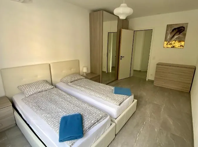 Lungolago Rosso דירה *